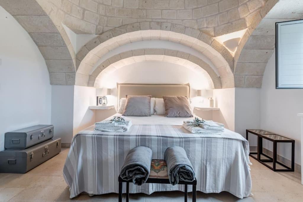 Trulli Gianpaolo - Luxury Villa Остуни Экстерьер фото