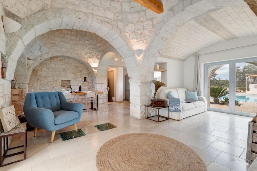Trulli Gianpaolo - Luxury Villa Остуни Экстерьер фото