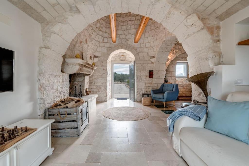Trulli Gianpaolo - Luxury Villa Остуни Экстерьер фото